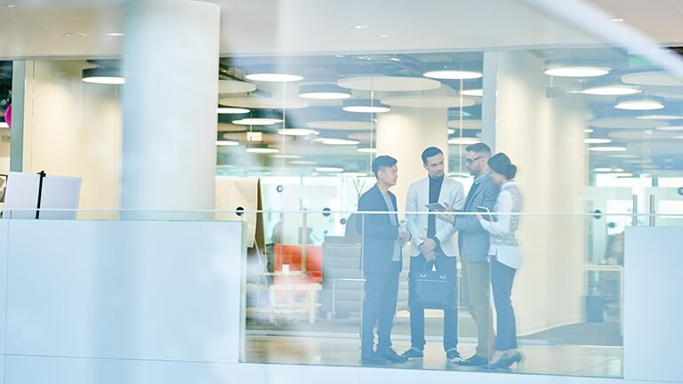 why you should set up a holding company in Hong kong